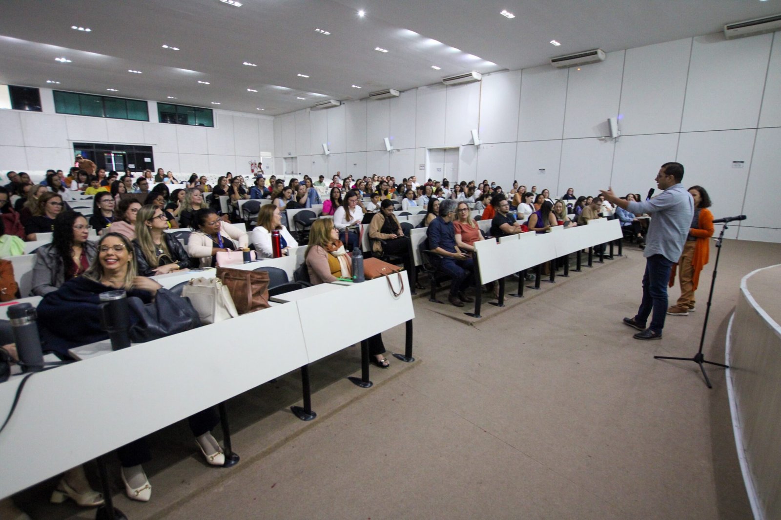 Leia mais sobre o artigo NATAL: Secretaria Municipal de Educação realiza formação para novos professores da Rede