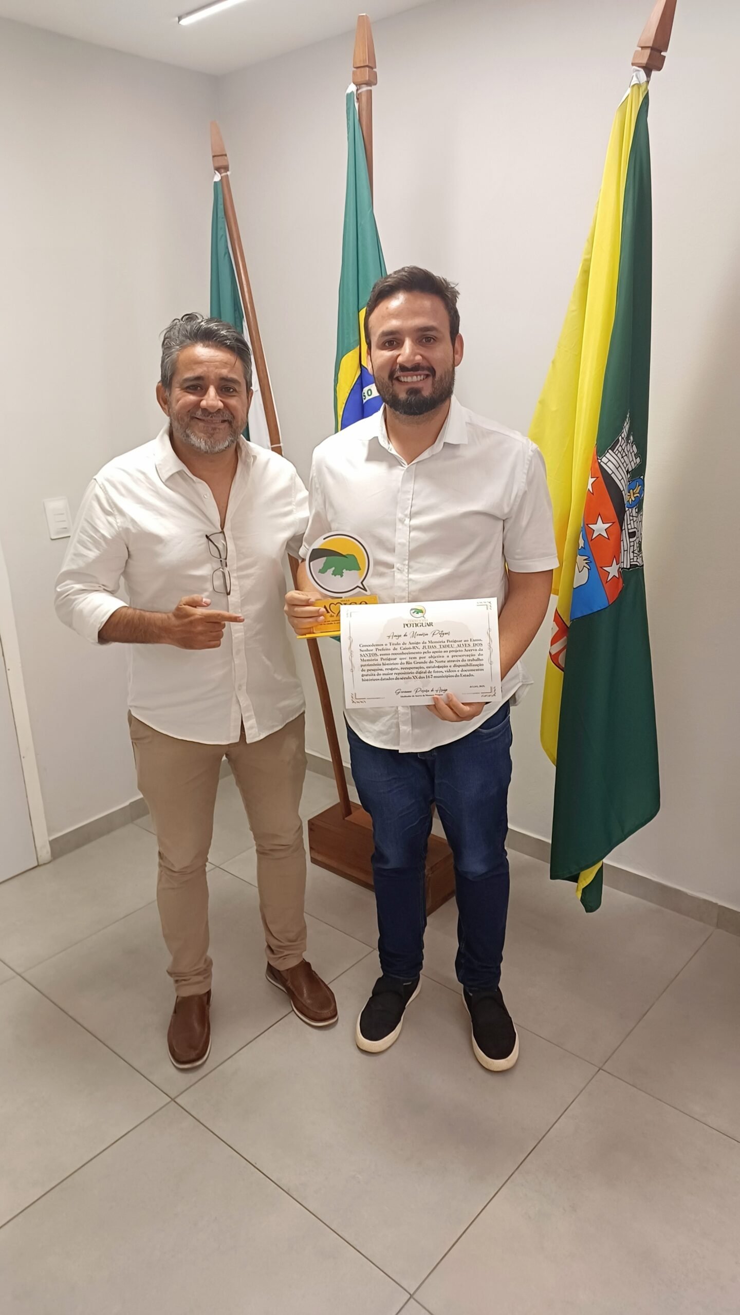 Leia mais sobre o artigo CAICÓ: Dr. Tadeu, prefeito de Caicó, recebe o título de ‘Amigo da Memória Potiguar’