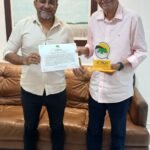 Diogenes da Cunha Lima, presidente da Academia Norte-rio-grandense de Letras, recebe título Amigo da Memória Potiguar