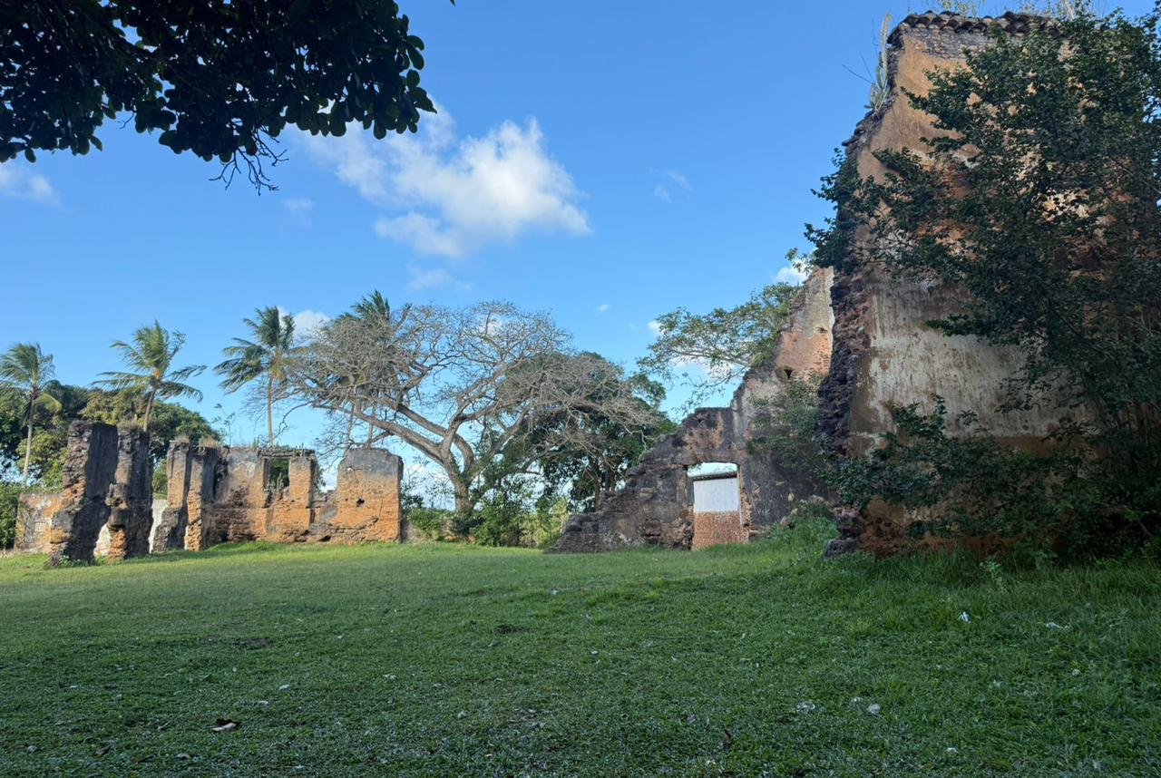 Leia mais sobre o artigo Extremoz inicia estudos de arqueologia nas ruínas históricas com apoio da UFRN e IPHAN