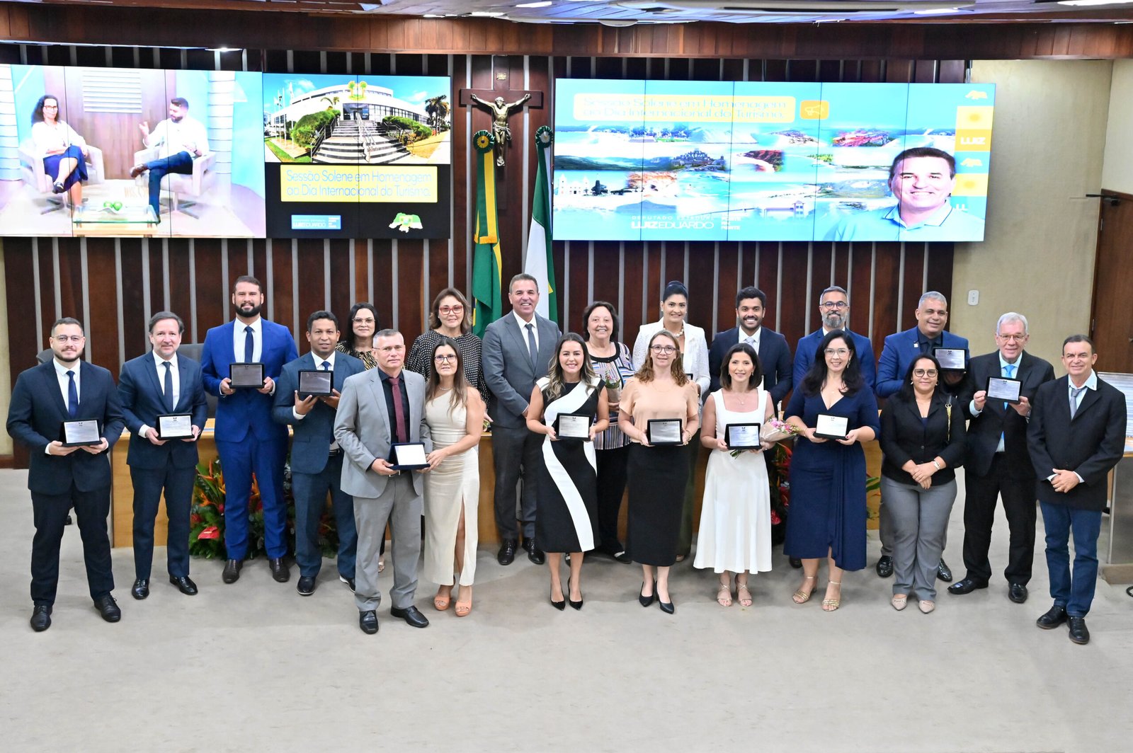 Leia mais sobre o artigo ALRN celebra Dia Internacional do Turismo com sessão solene e homenagens