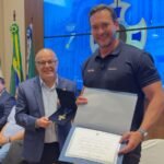 Prefeitura do Natal concede Ordem do Mérito Felipe Camarão ao senador Styvenson Valentim