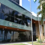 TCE lança edital de concurso público com 55 vagas; salários de até R$ 15,5 mil