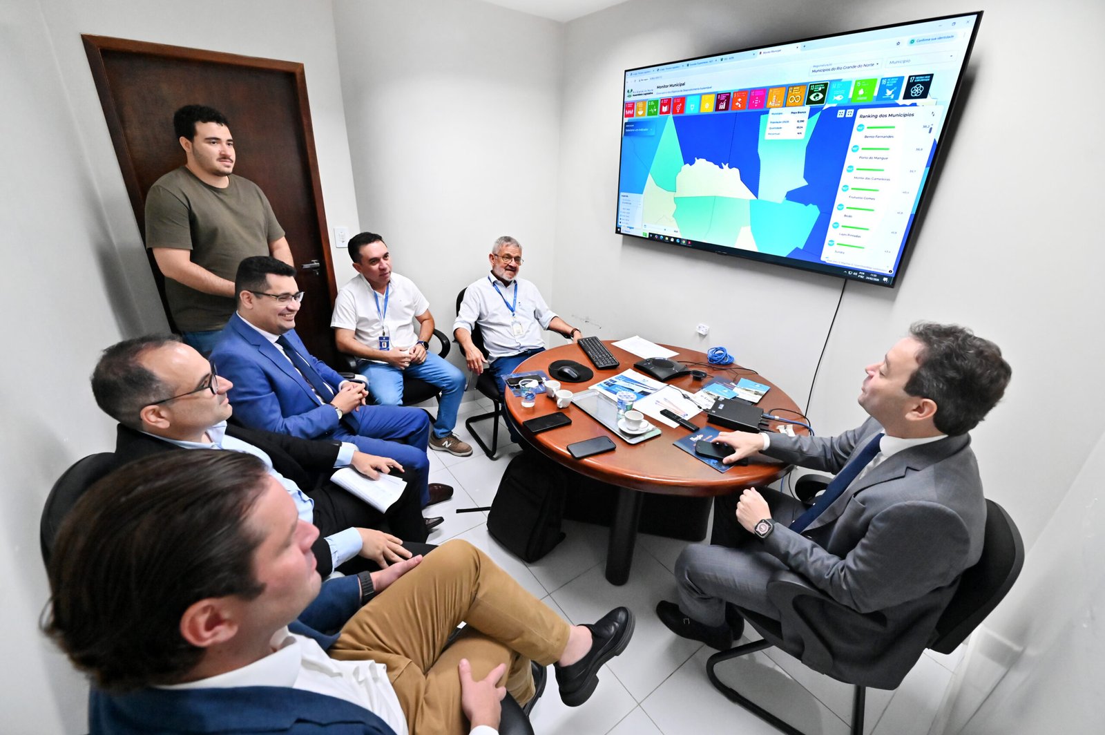 Leia mais sobre o artigo ALRN apresenta sistemas premiados a servidores da Assembleia Legislativa do Piauí