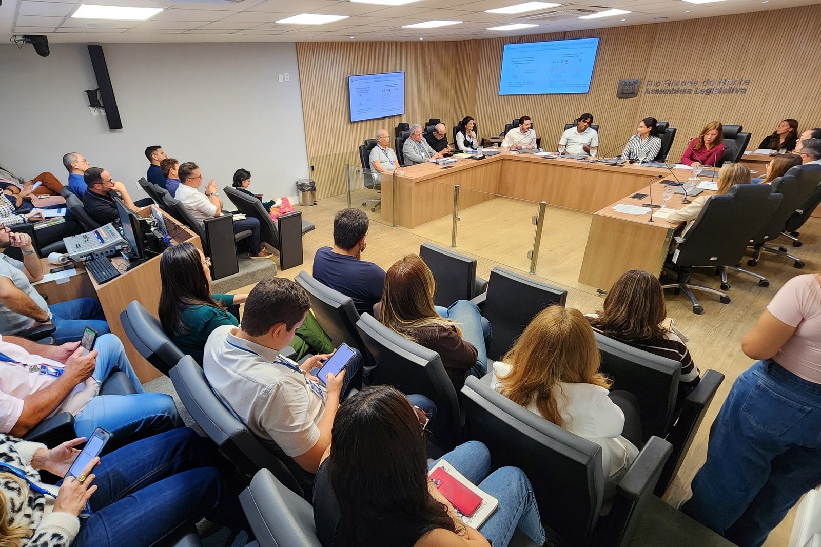 No momento, você está visualizando Diretores da ALRN prestam contas sobre metas de Planejamento Estratégico do trimestre