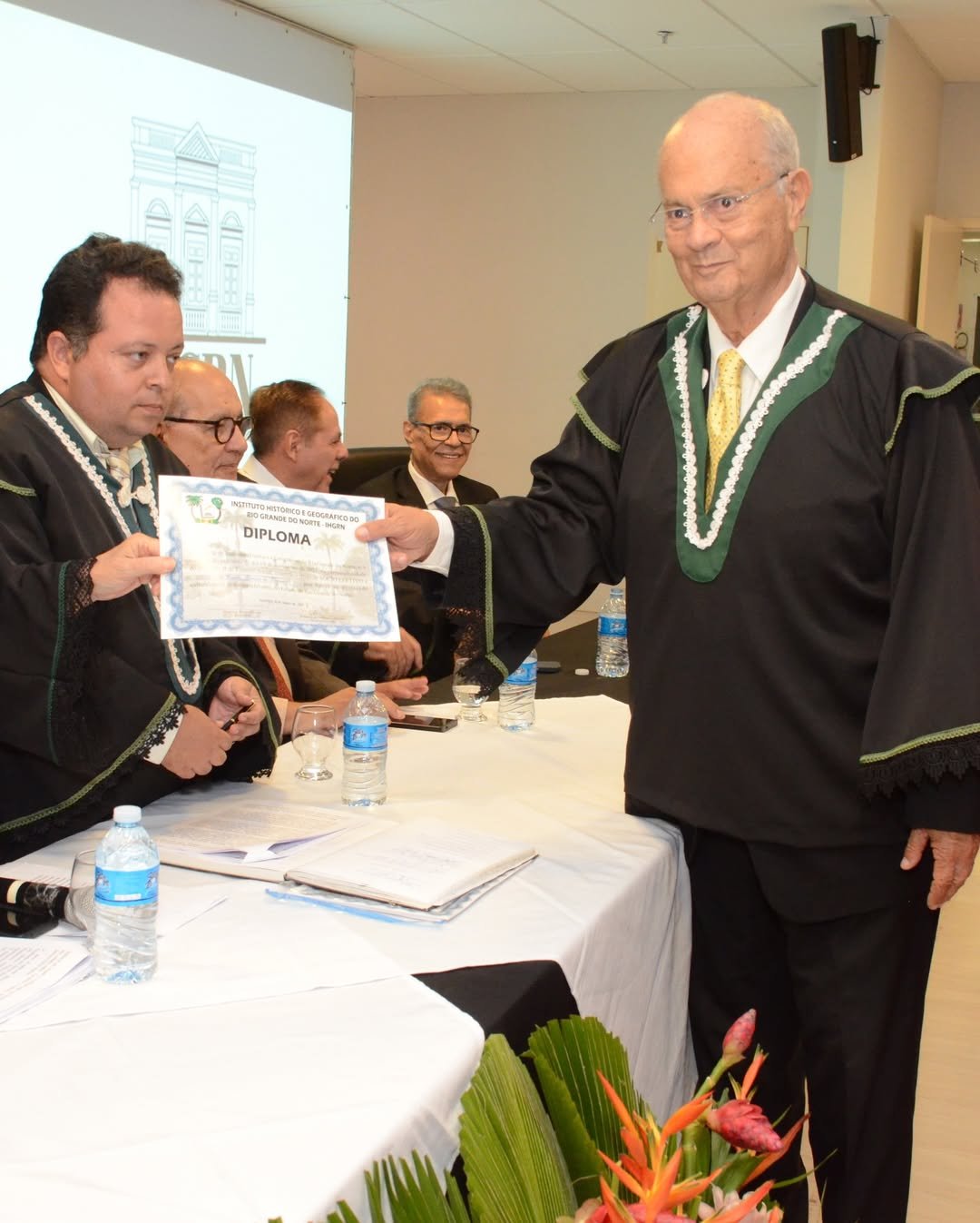 Leia mais sobre o artigo Augusto Viveiros, diretor geral da ALRN, assume cadeira no IHGRN