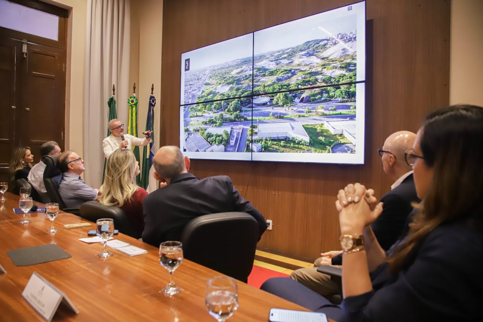 Leia mais sobre o artigo NATAL-RN – Prefeitura apresenta proposta para o Parque Linear de Capim Macio à imprensa e autoridades